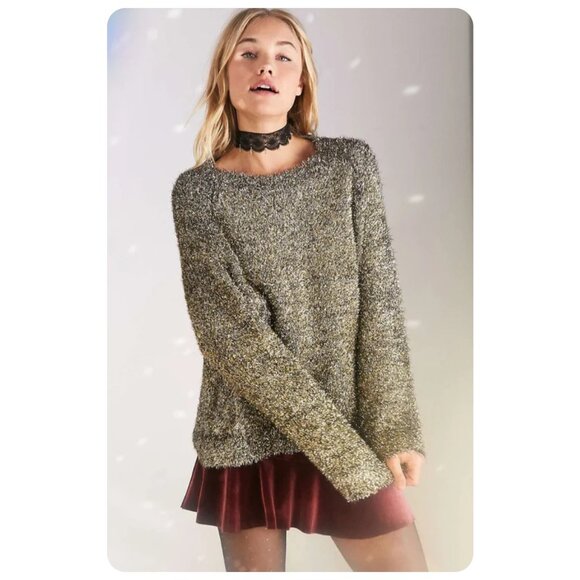 Urban Outfitters Silence + Noise Metallic Tinsel Pullover Sweater sz M/L - Picture 5 of 10